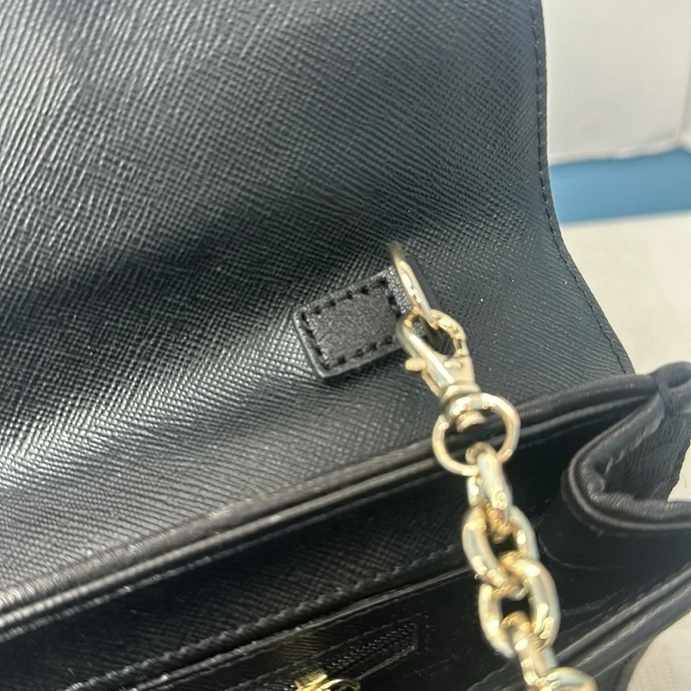 DKNY T&C W/D Town Country Classic Hardware Bag Purse Clutch Wristlet